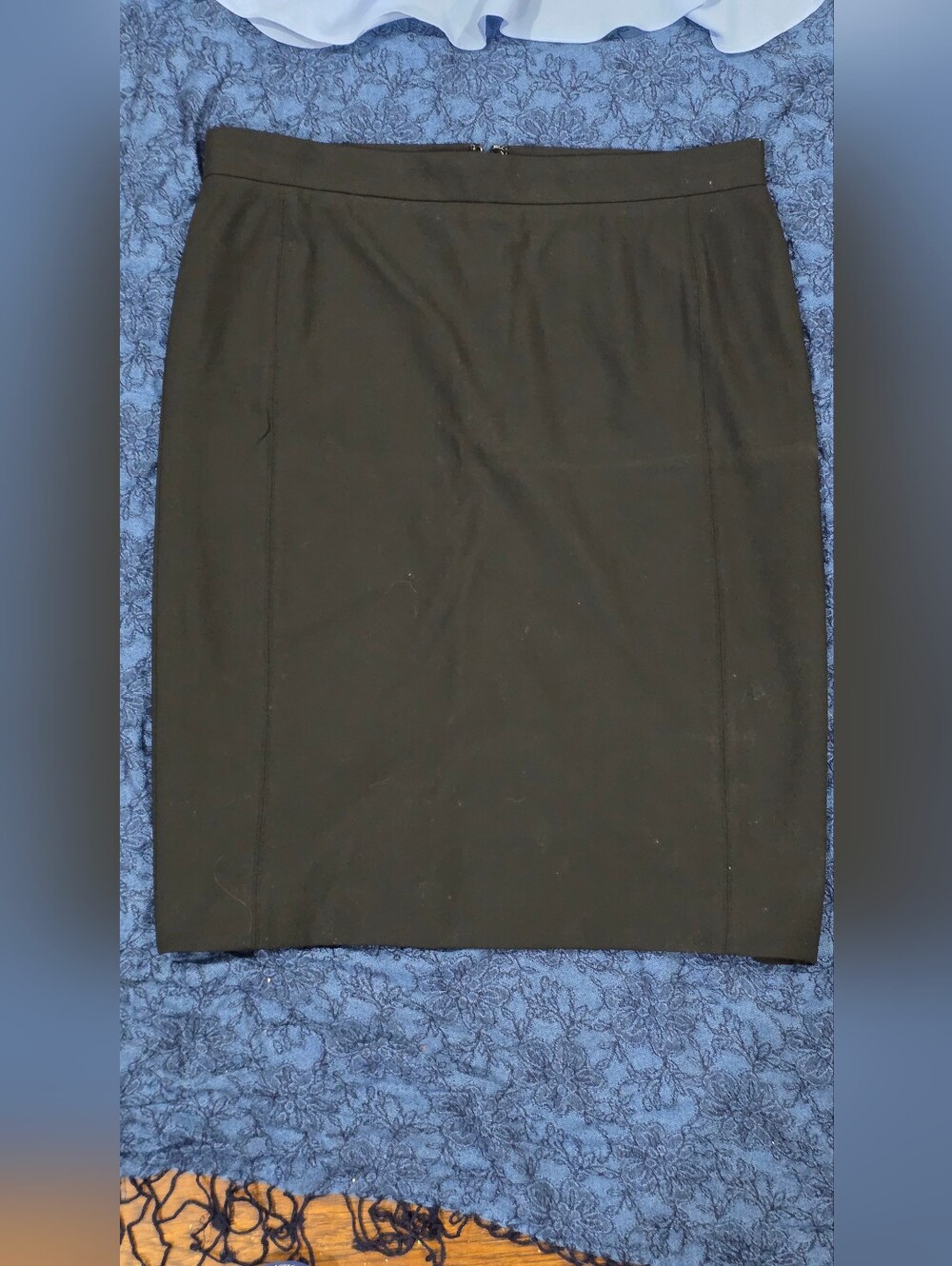 Ann Taylor Black Pencil Skirt | Career Wear Office Classic | Size 6